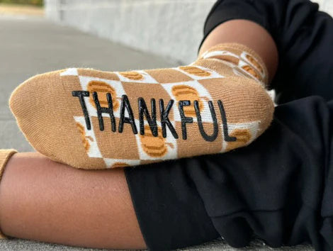 checkered pumpkin socks