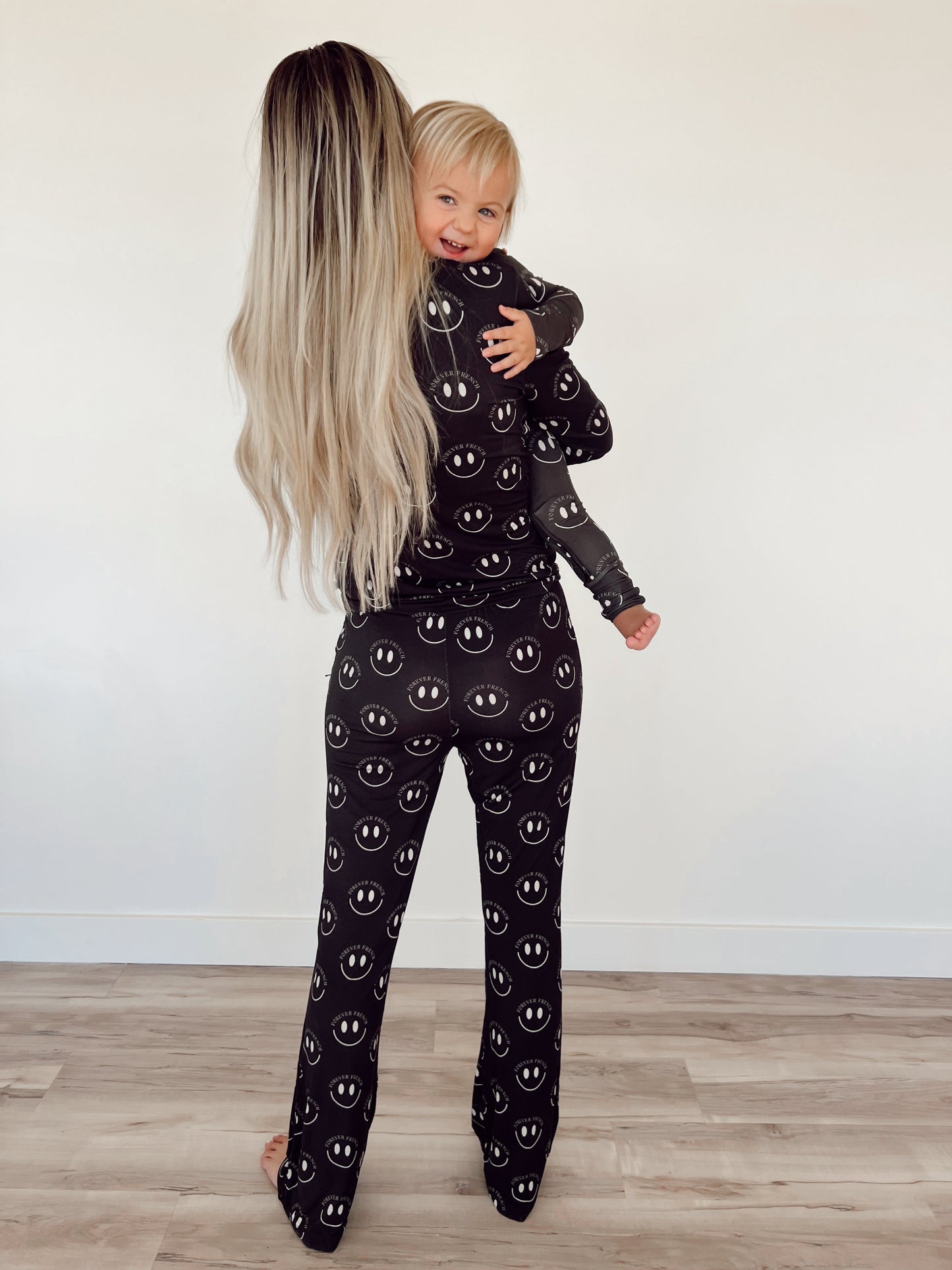 women's bamboo pajamas // charcoal/white smile