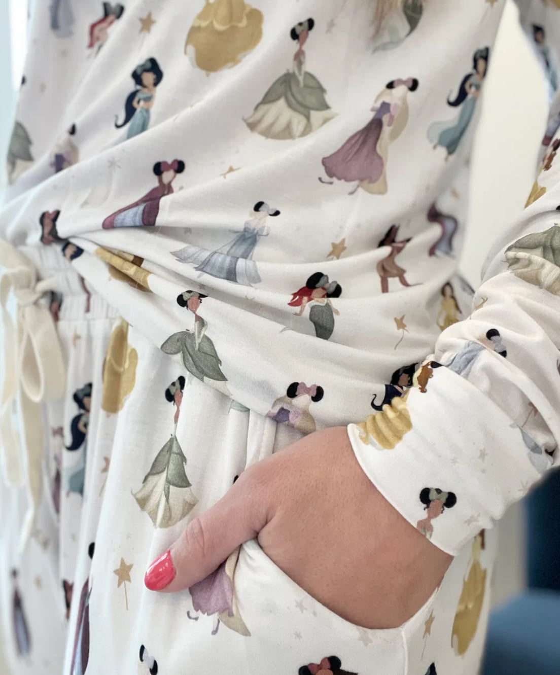 WOMEN’s princess magic bamboo pajamas // long-sleeve top + jogger set