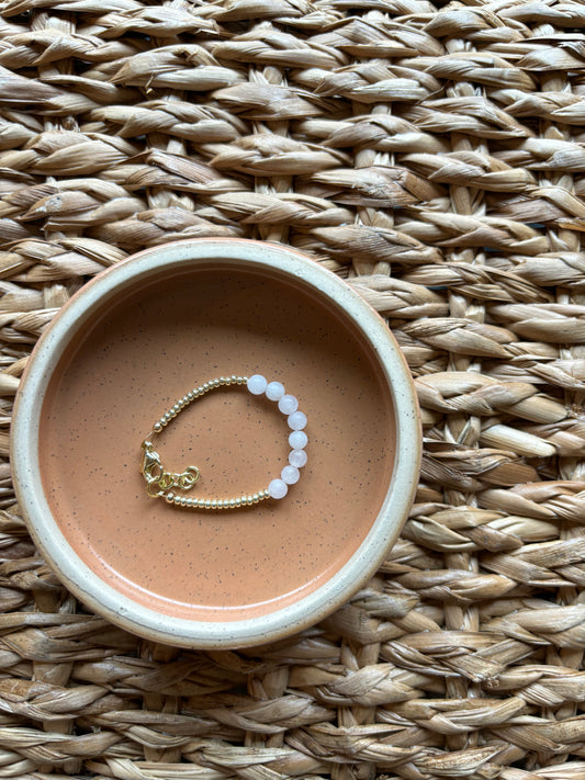 baby/toddler bracelet // gold + frosted bead accent