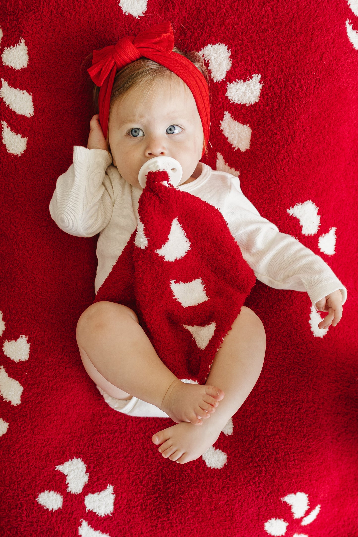 buttery-soft pacifier lovey // candy cane