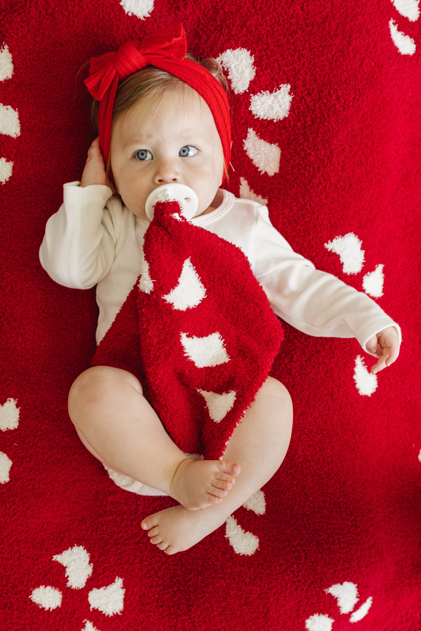 buttery-soft pacifier lovey // candy cane