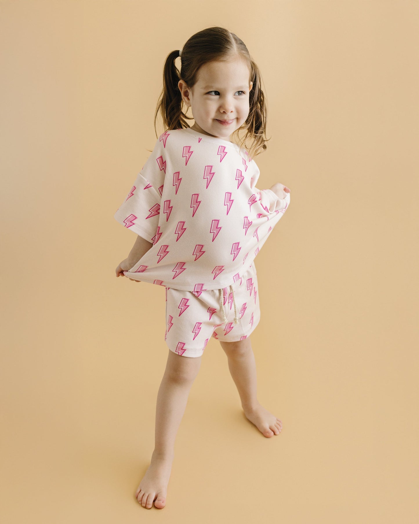 shorts set // pink bolts (sizing up to 8/9)