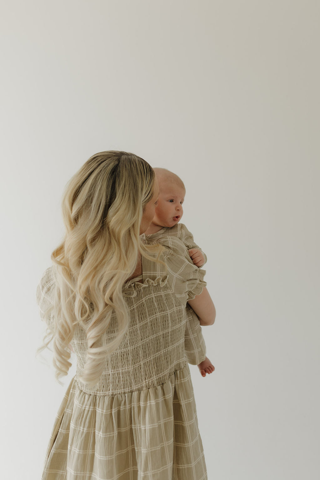 women's short-sleeve muslin dress // linen grid (comes in baby/child match)