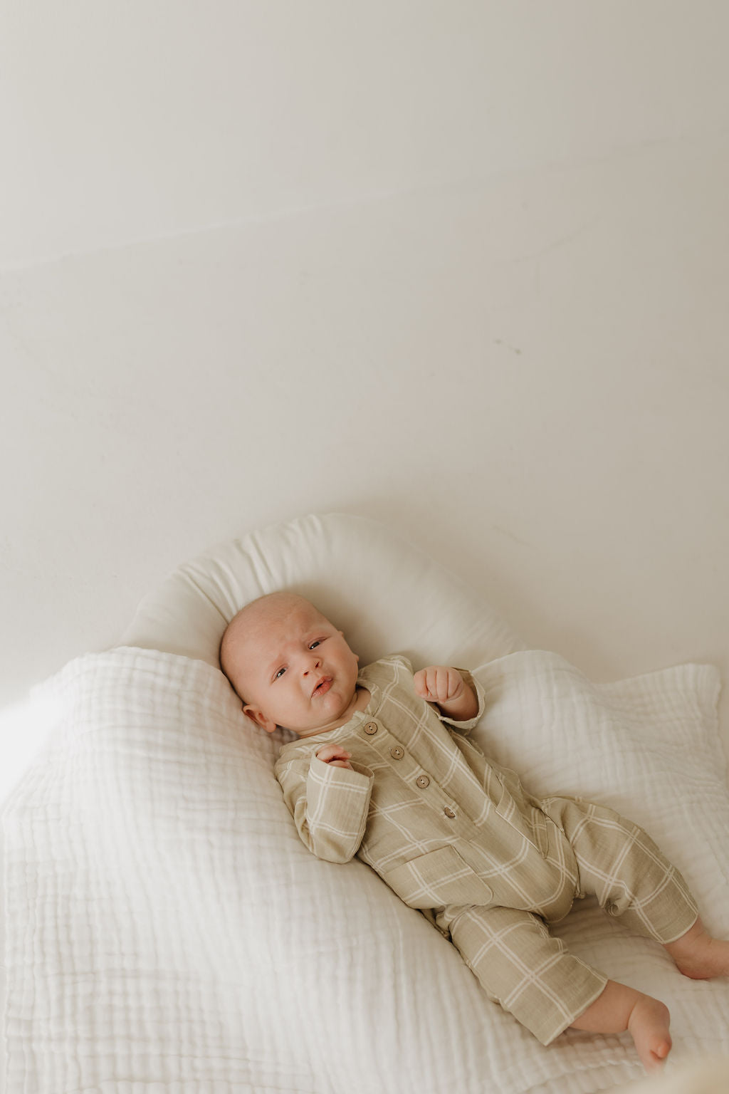 long-sleeve muslin romper // linen grid (comes in mama match)