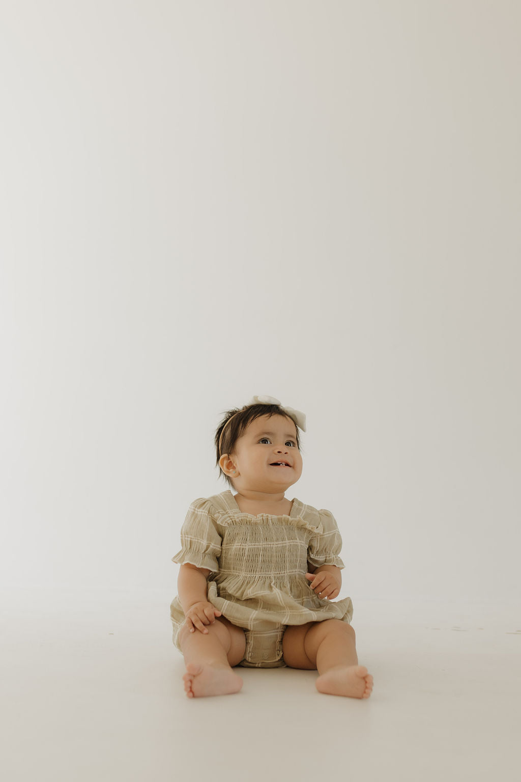 ruffle muslin romper // linen grid (comes in mama match)