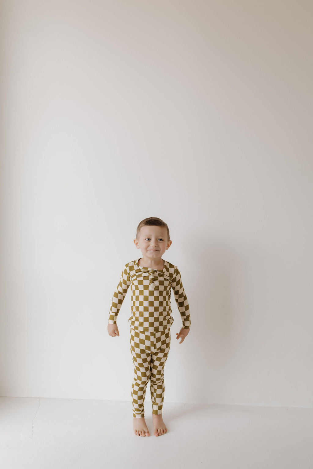 olive checkerboard bamboo pajamas // LONG-SLEEVE TWO-PIECE SET (comes up to 10/12)