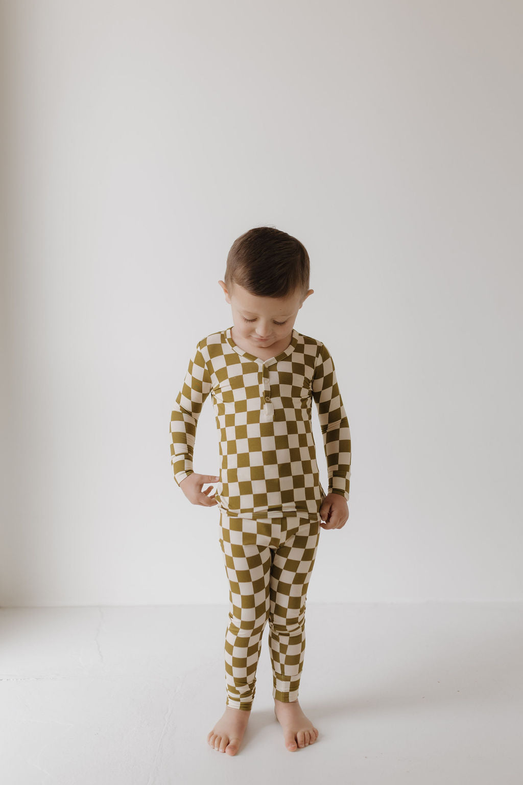 olive checkerboard bamboo pajamas // LONG-SLEEVE TWO-PIECE SET (comes up to 10/12)