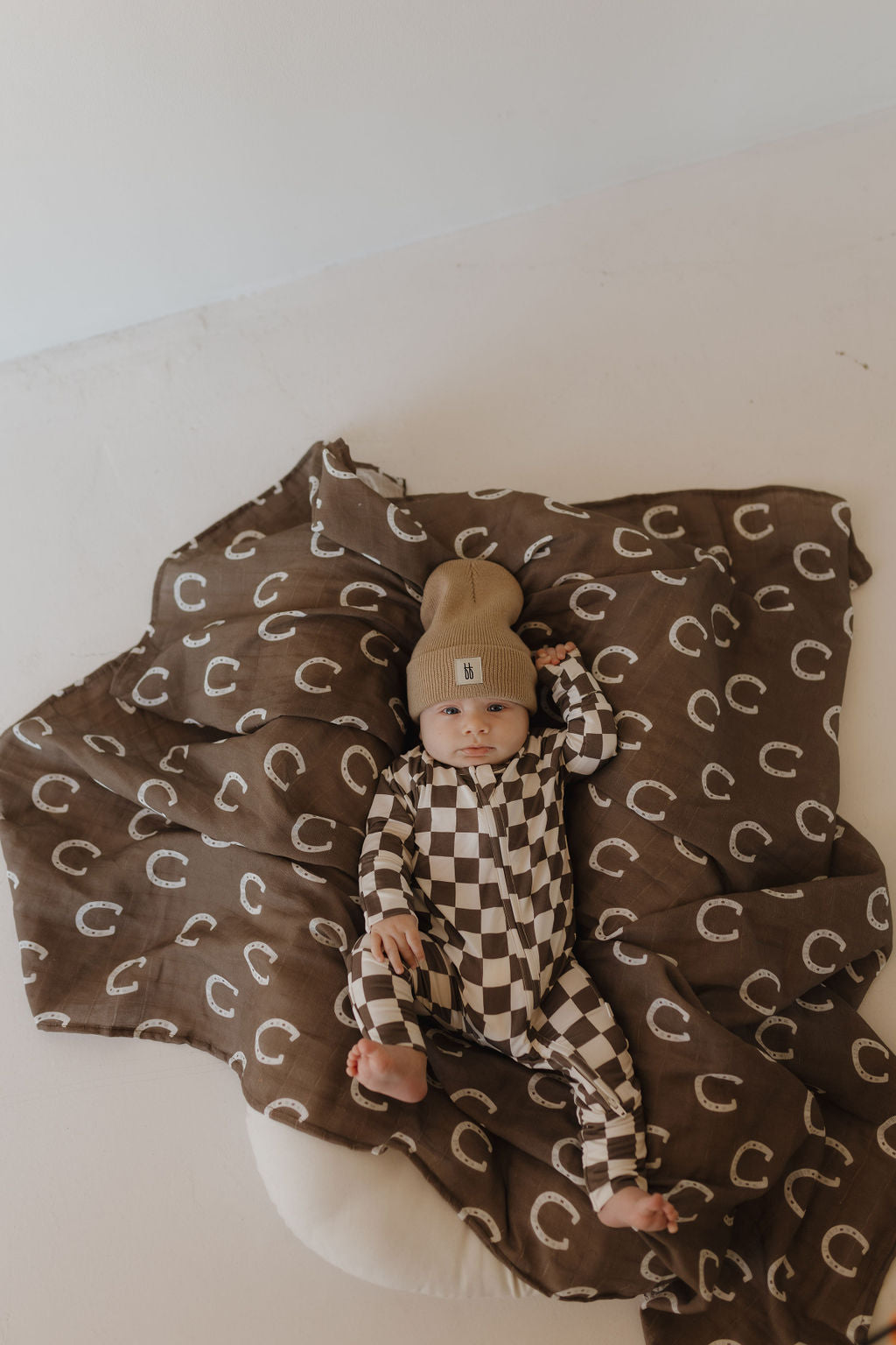 neutral checks bamboo pajamas // ZIPPY