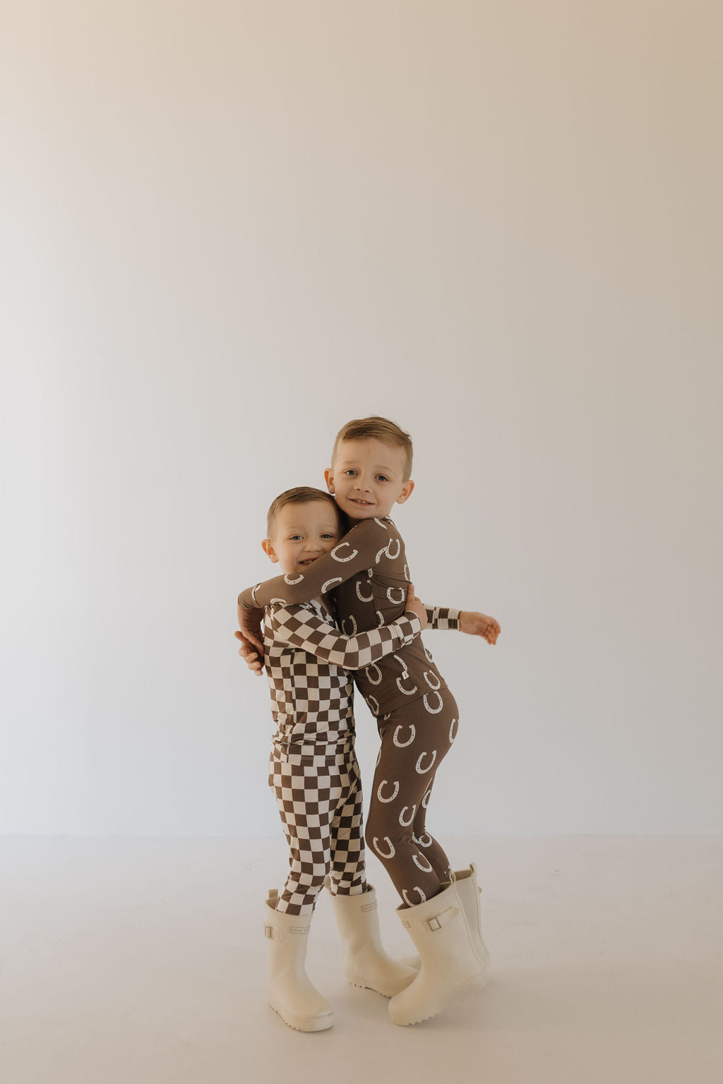 giddy up bamboo pajamas // LONG-SLEEVE TWO-PIECE SET (sizing up to 8/9)