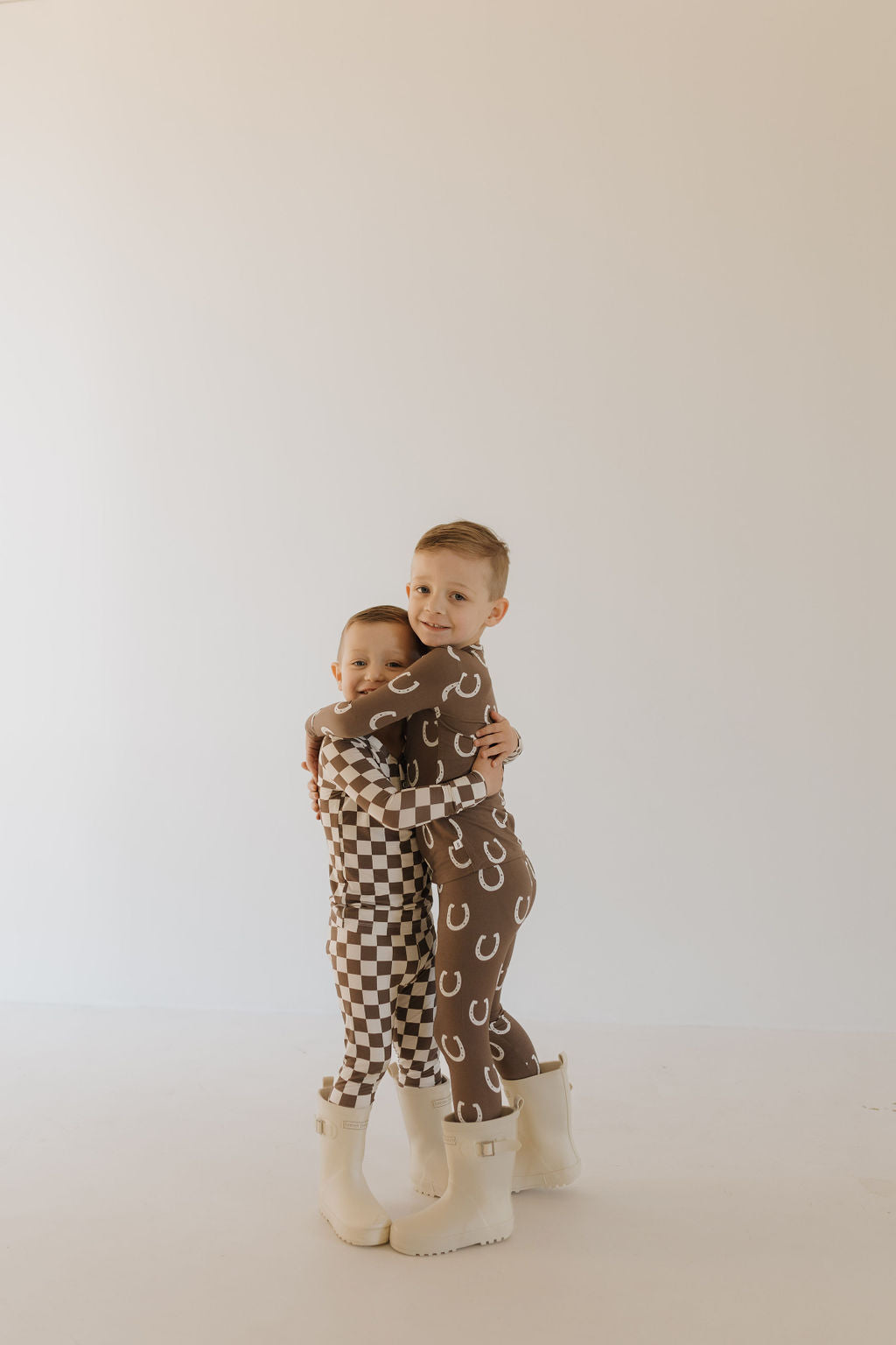 giddy up bamboo pajamas // LONG-SLEEVE TWO-PIECE SET (sizing up to 8/9)