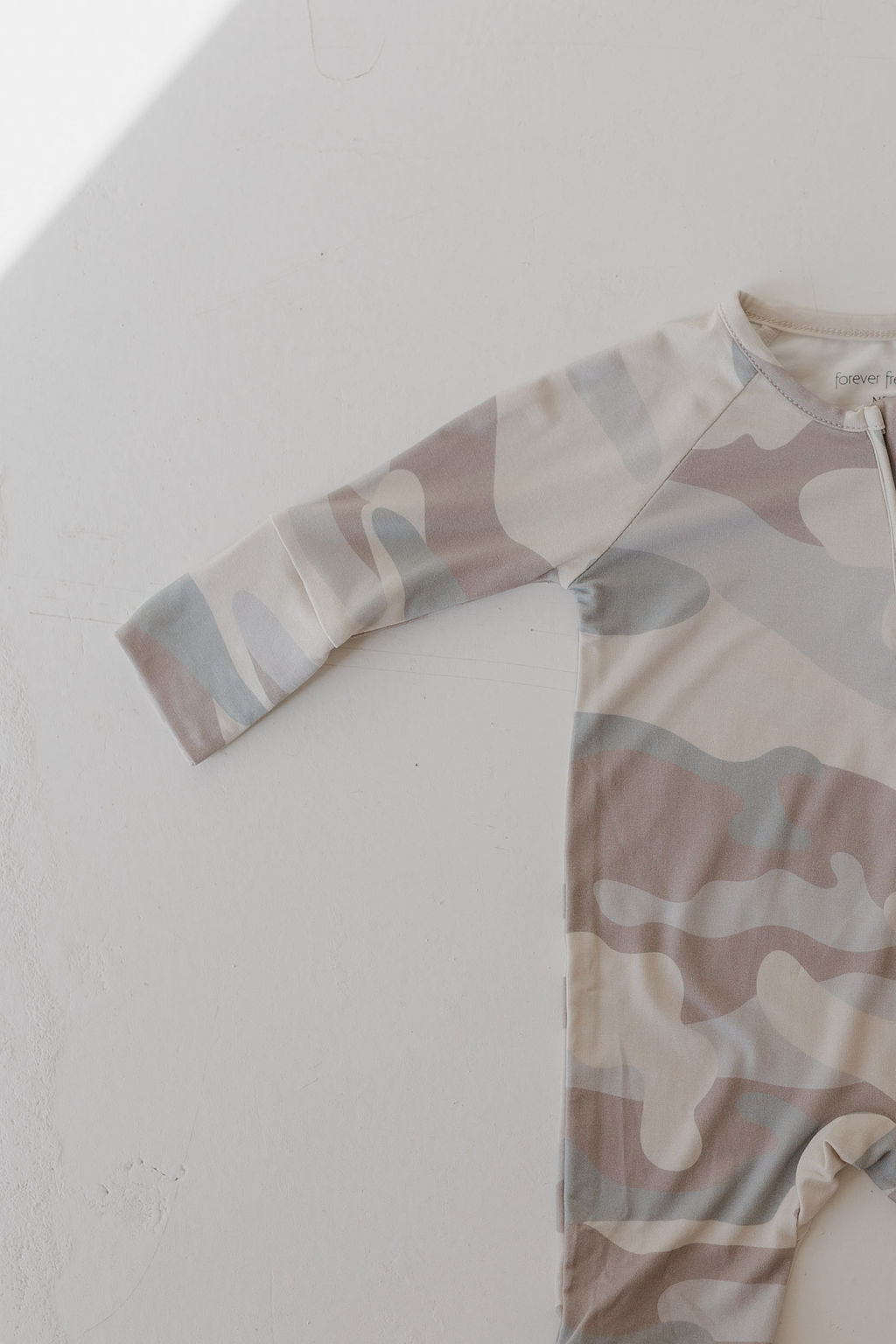camo bamboo pajamas // ZIPPY