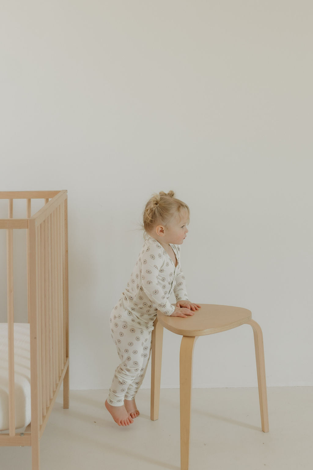 daisy fields bamboo pajamas // LONG-SLEEVE TWO-PIECE SET (comes up to size 10/12)