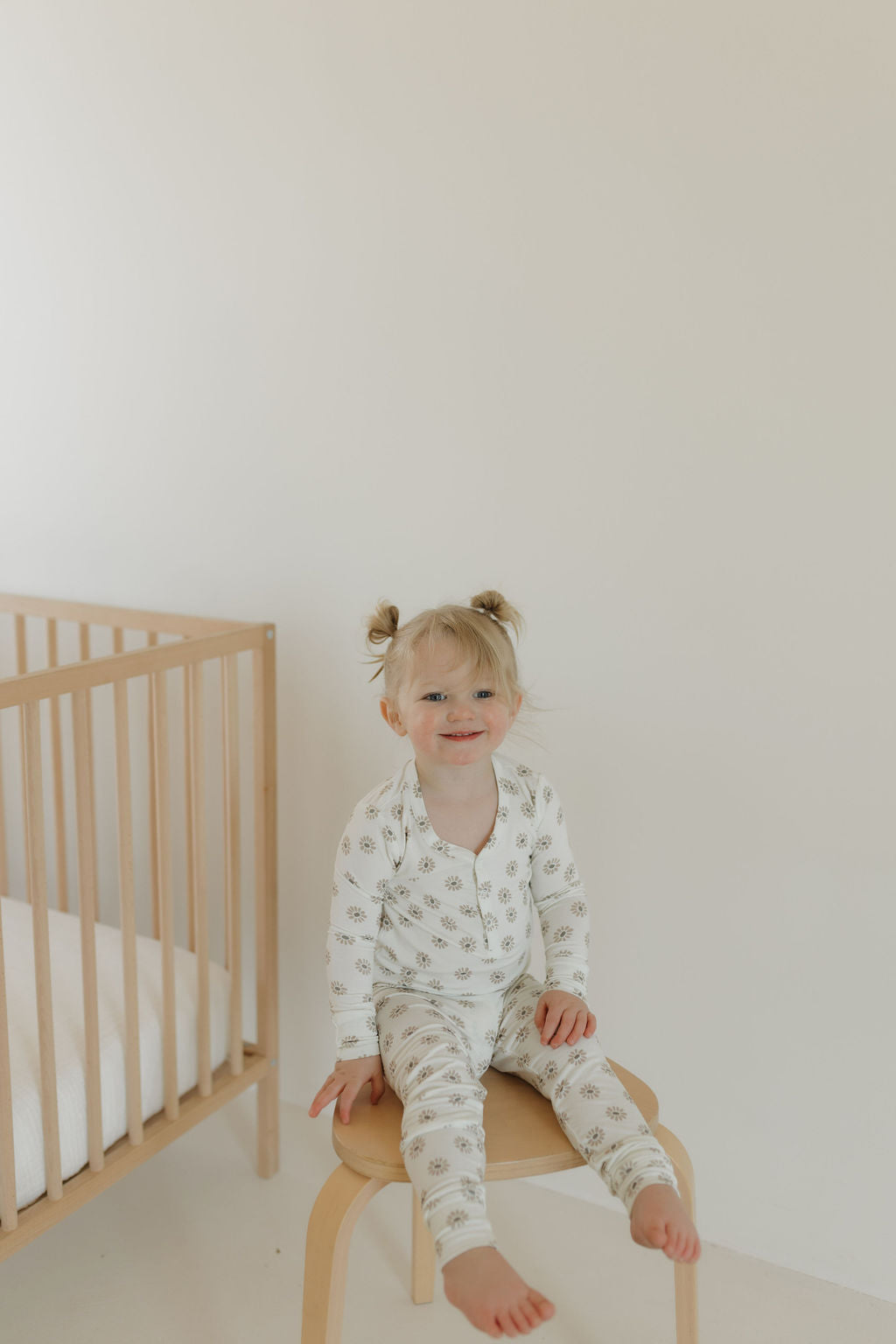 daisy fields bamboo pajamas // LONG-SLEEVE TWO-PIECE SET (comes up to size 10/12)