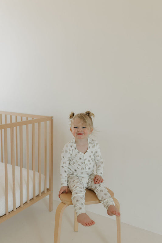 daisy fields bamboo pajamas // LONG-SLEEVE TWO-PIECE SET (comes up to size 10/12)
