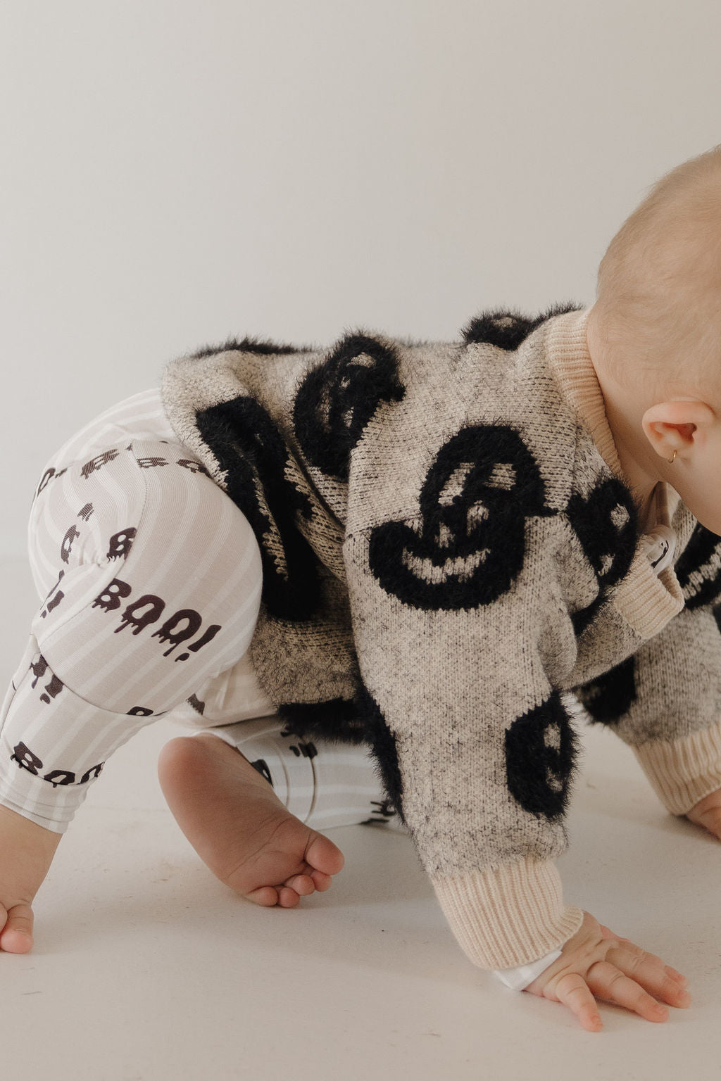 cozy sweater // halloween