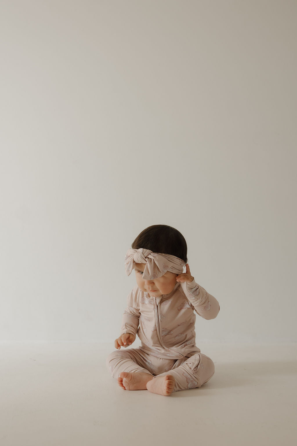 neutral blush cloud bamboo pajamas // ZIPPY