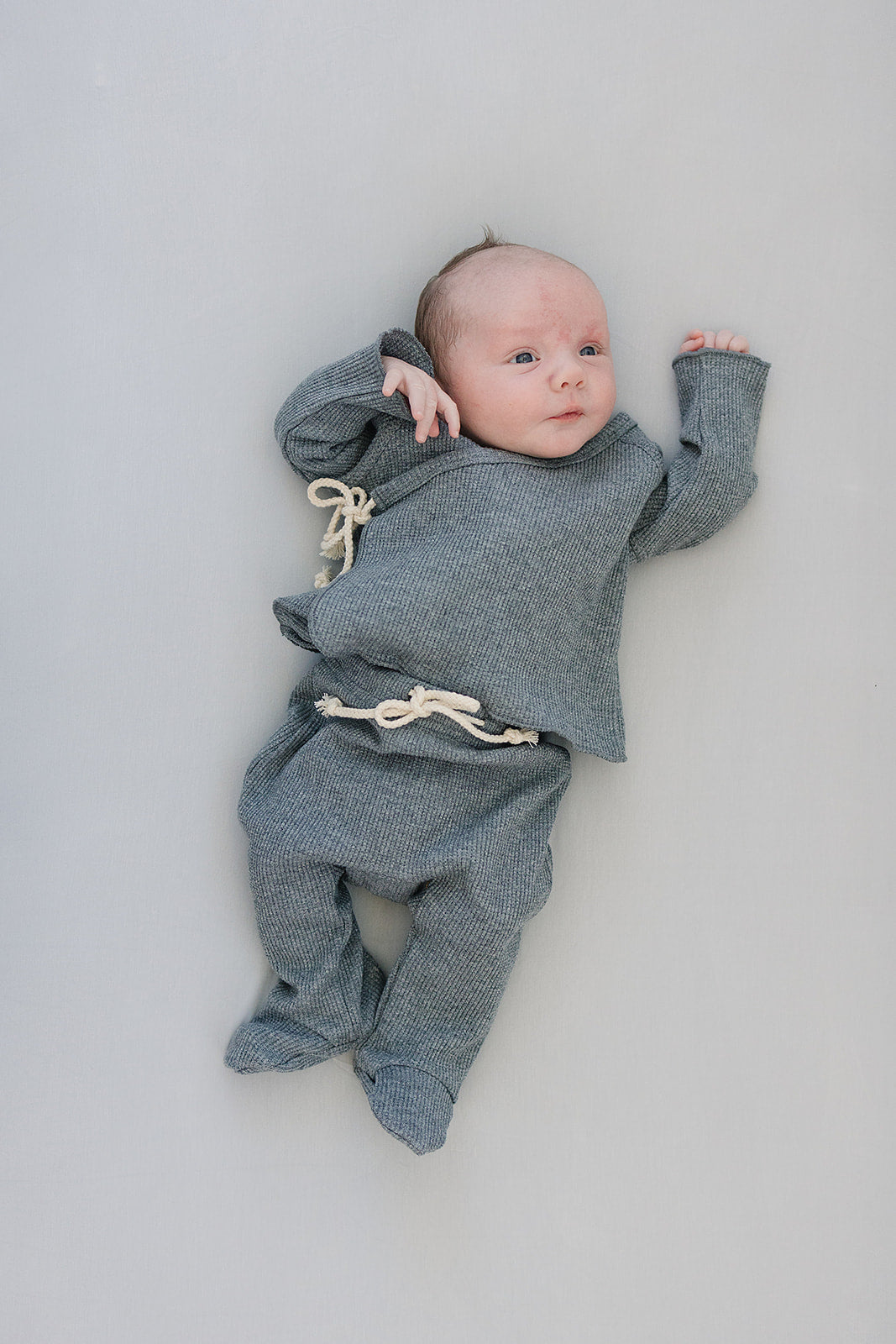 bamboo stretch crib sheet // stone