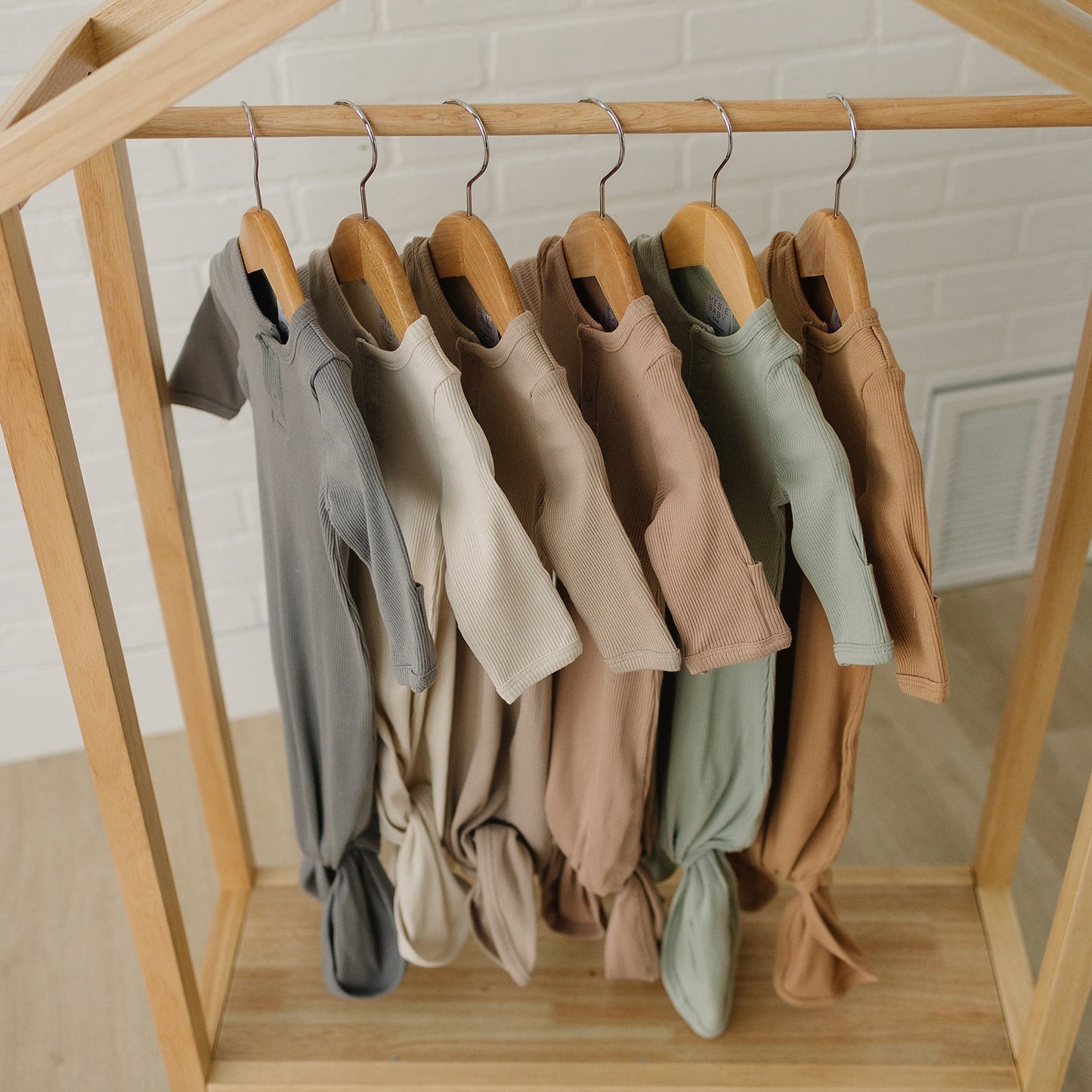 organic cotton ribbed footie // vanilla