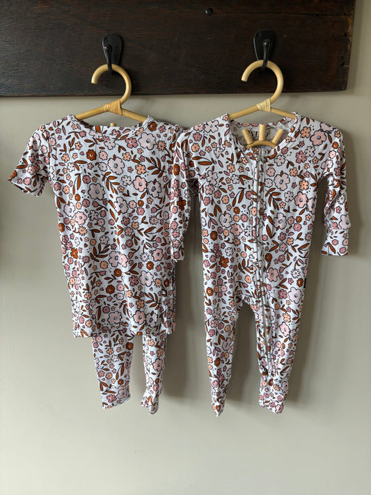 dainty floral bamboo // ZIPPY or SHORT-SLEEVE TOP + PANTS SET