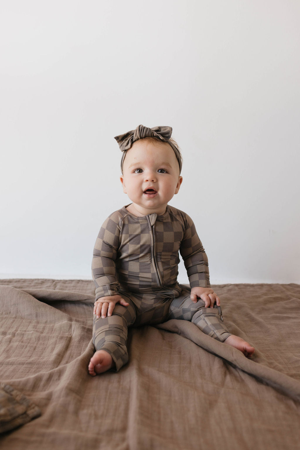 faded brown checkerboard bamboo pajamas // ZIPPY