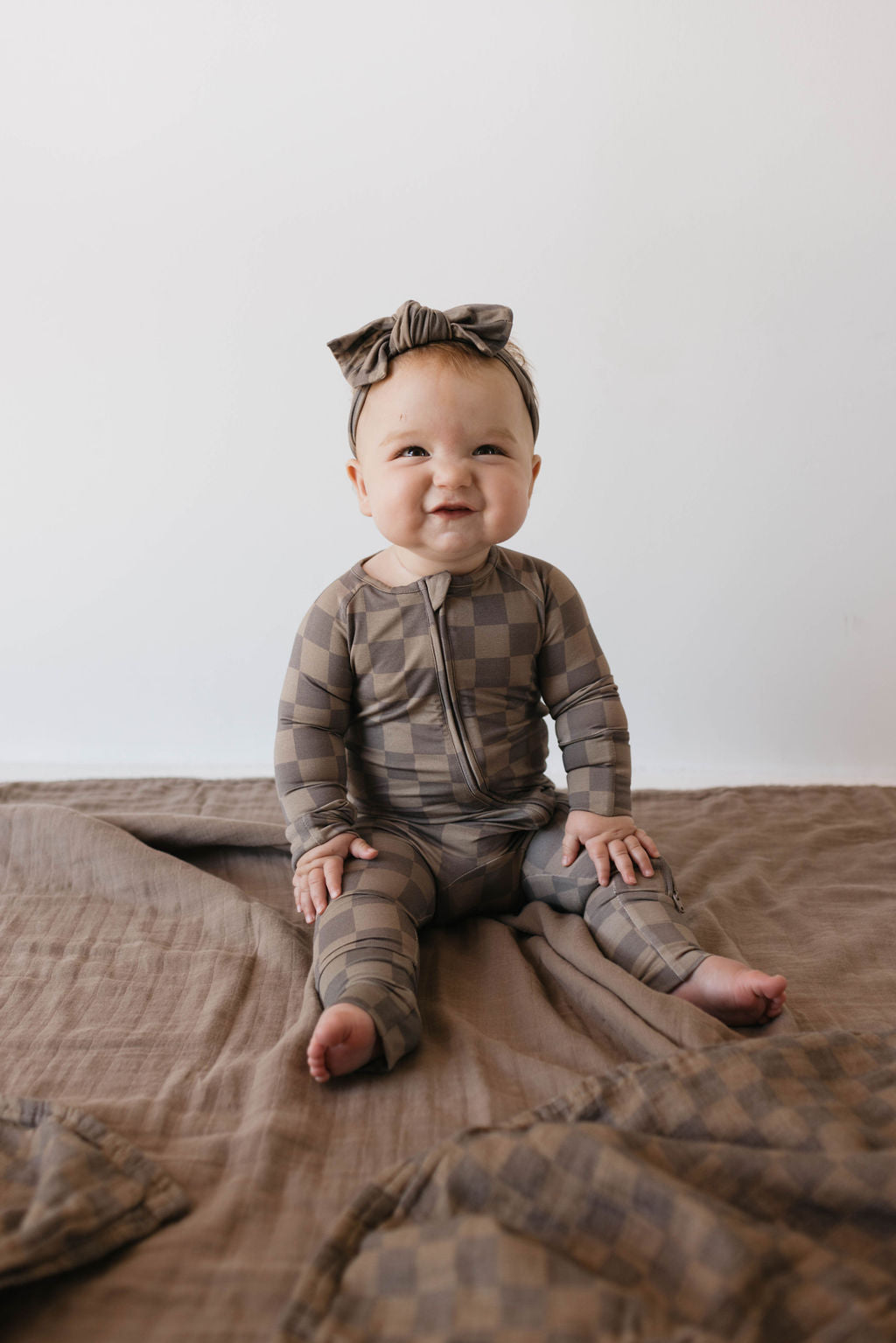 faded brown checkerboard bamboo pajamas // ZIPPY