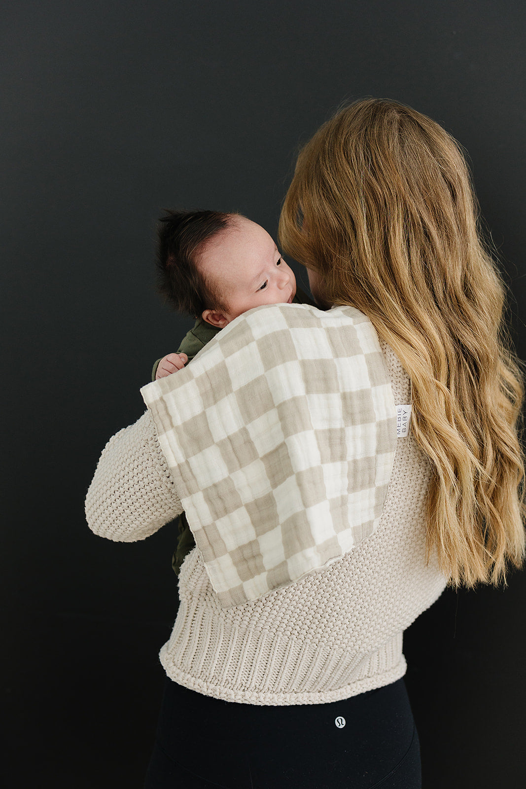 muslin burp cloth // taupe checkered