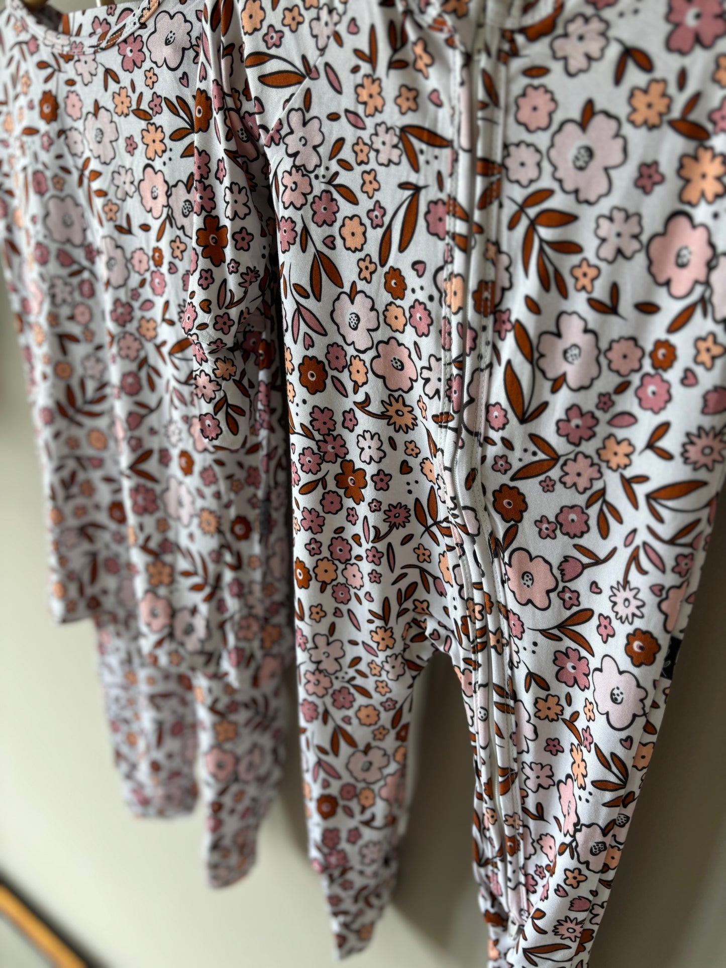 dainty floral bamboo // ZIPPY or SHORT-SLEEVE TOP + PANTS SET