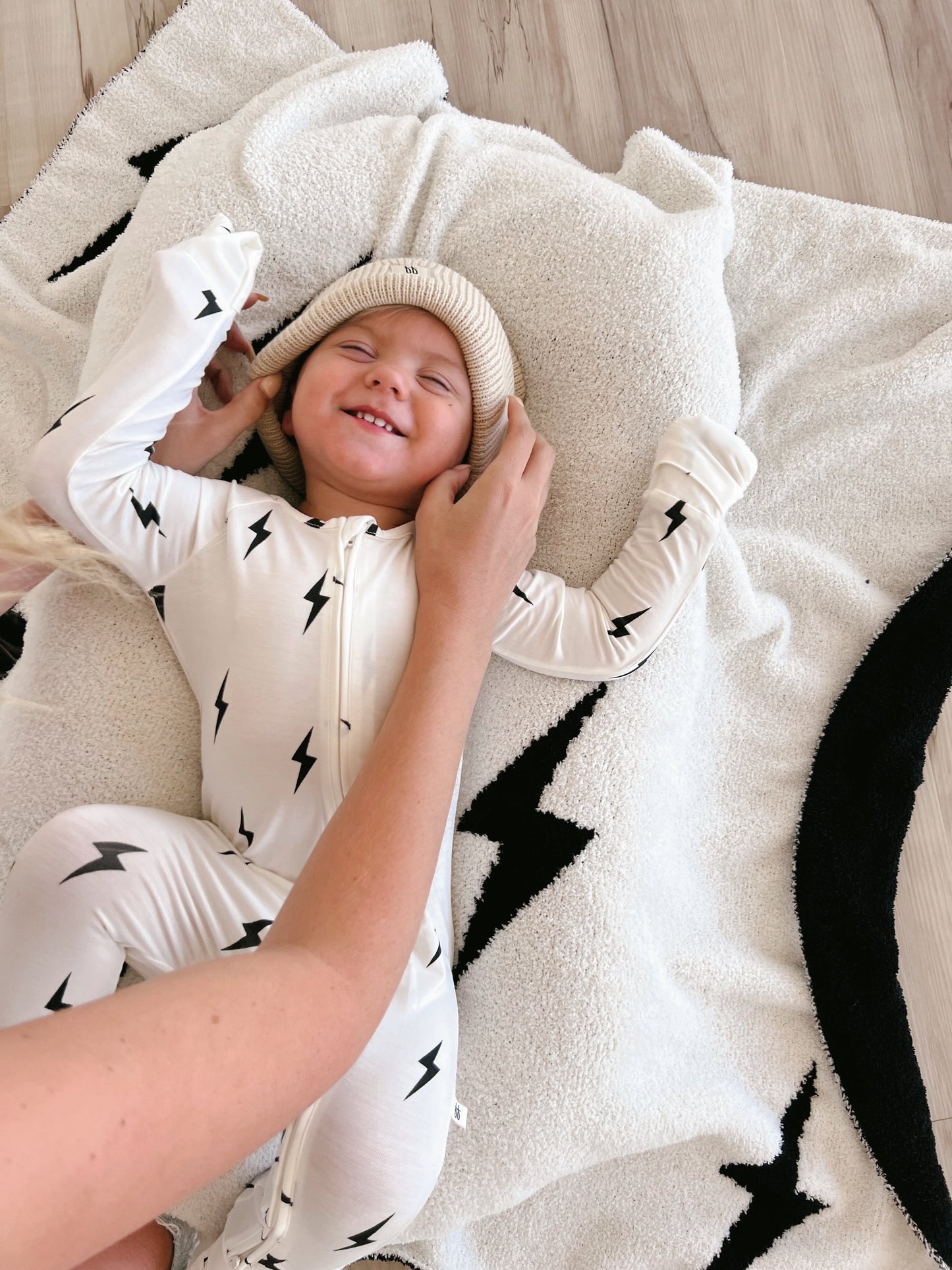 white/black lightning bolt bamboo pajamas // ZIPPY