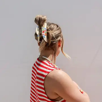 MOTHERHOOD claw clip // rainbow