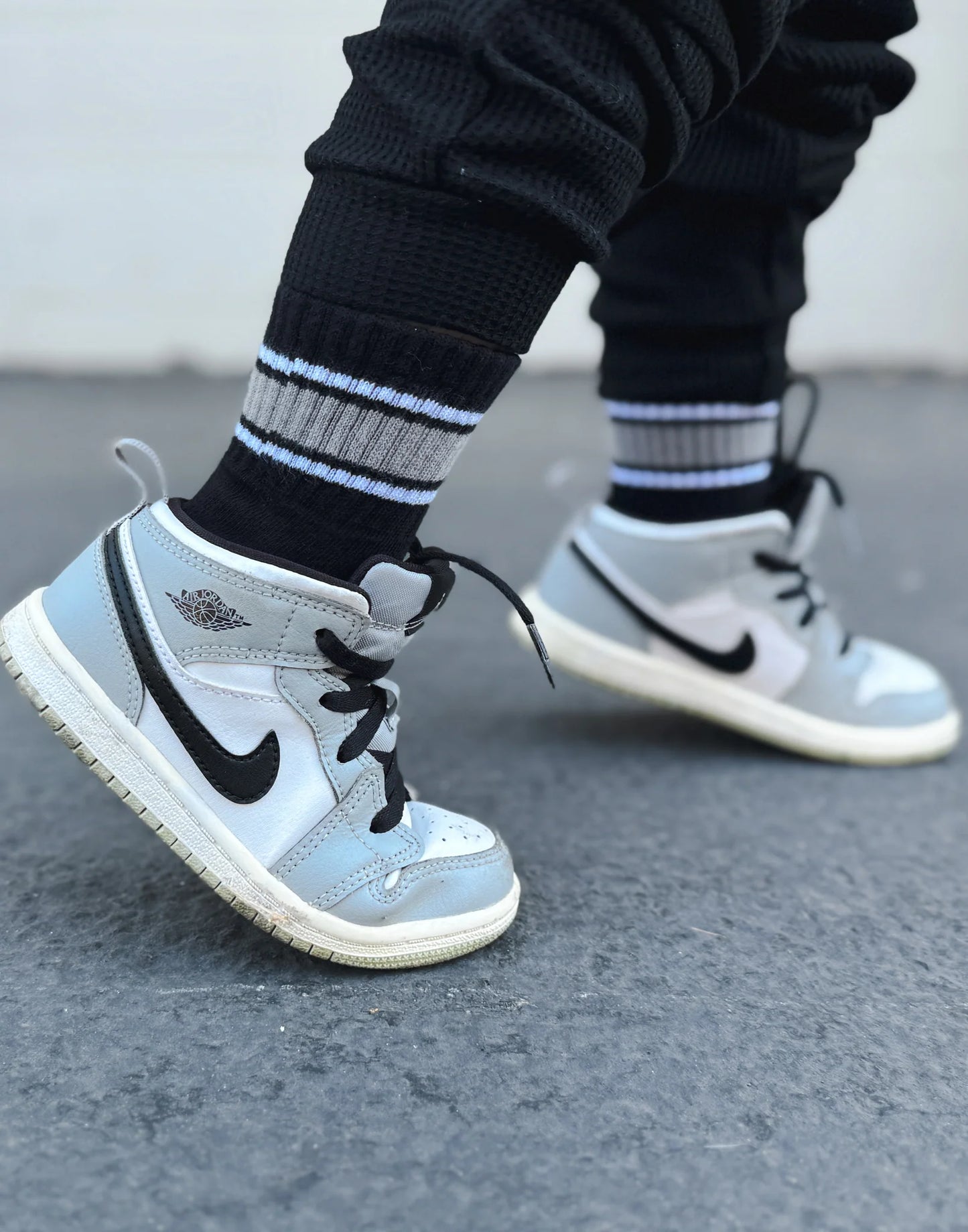monochrome stripe socks