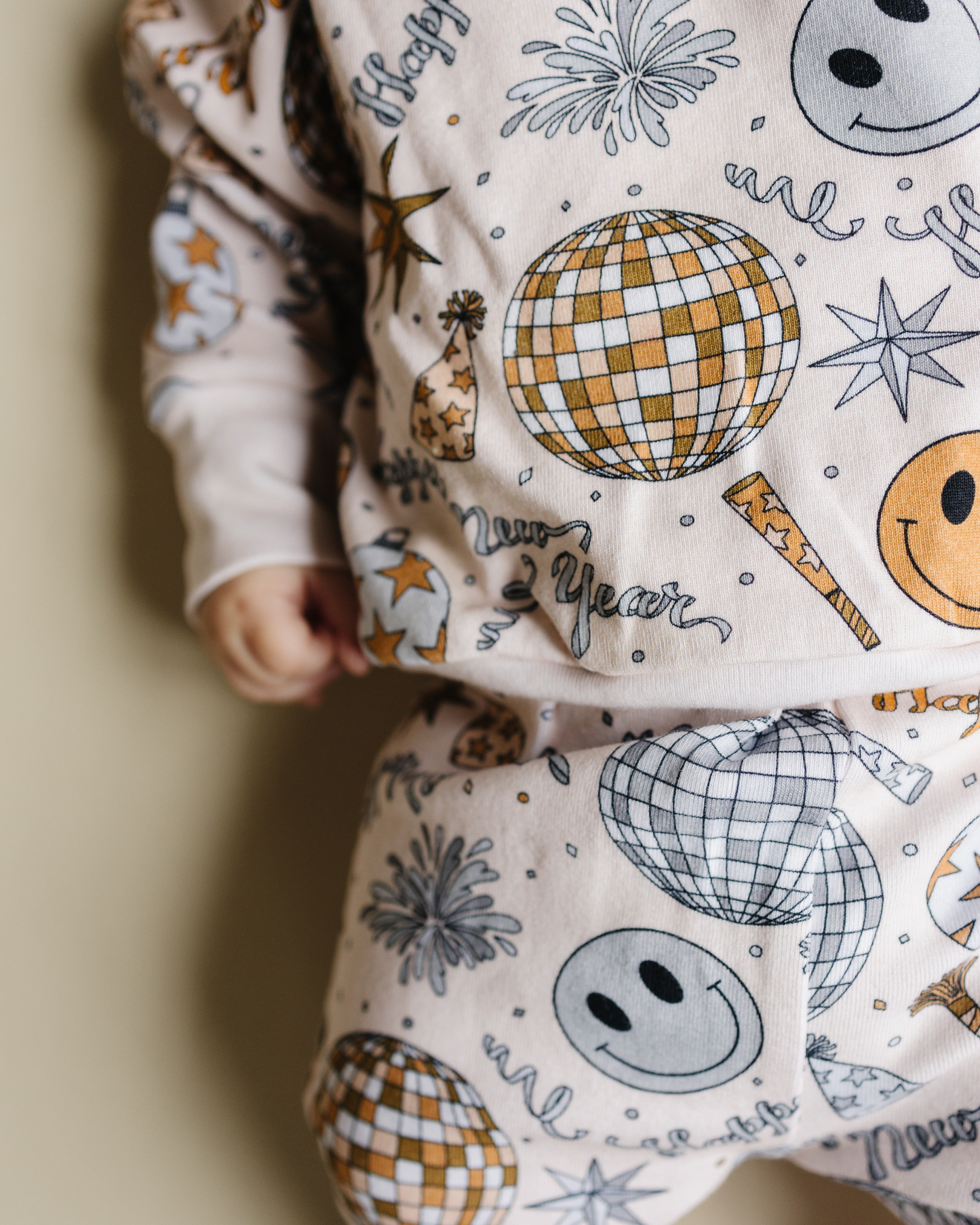 jogger set // new year party (available in extended sizing up to 8/9)
