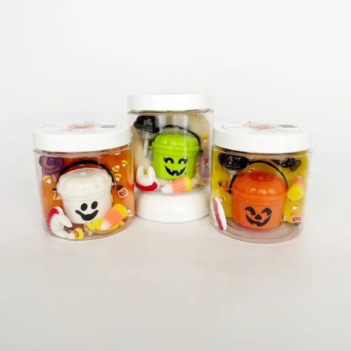 trick or treat mini dough-to-go play kit