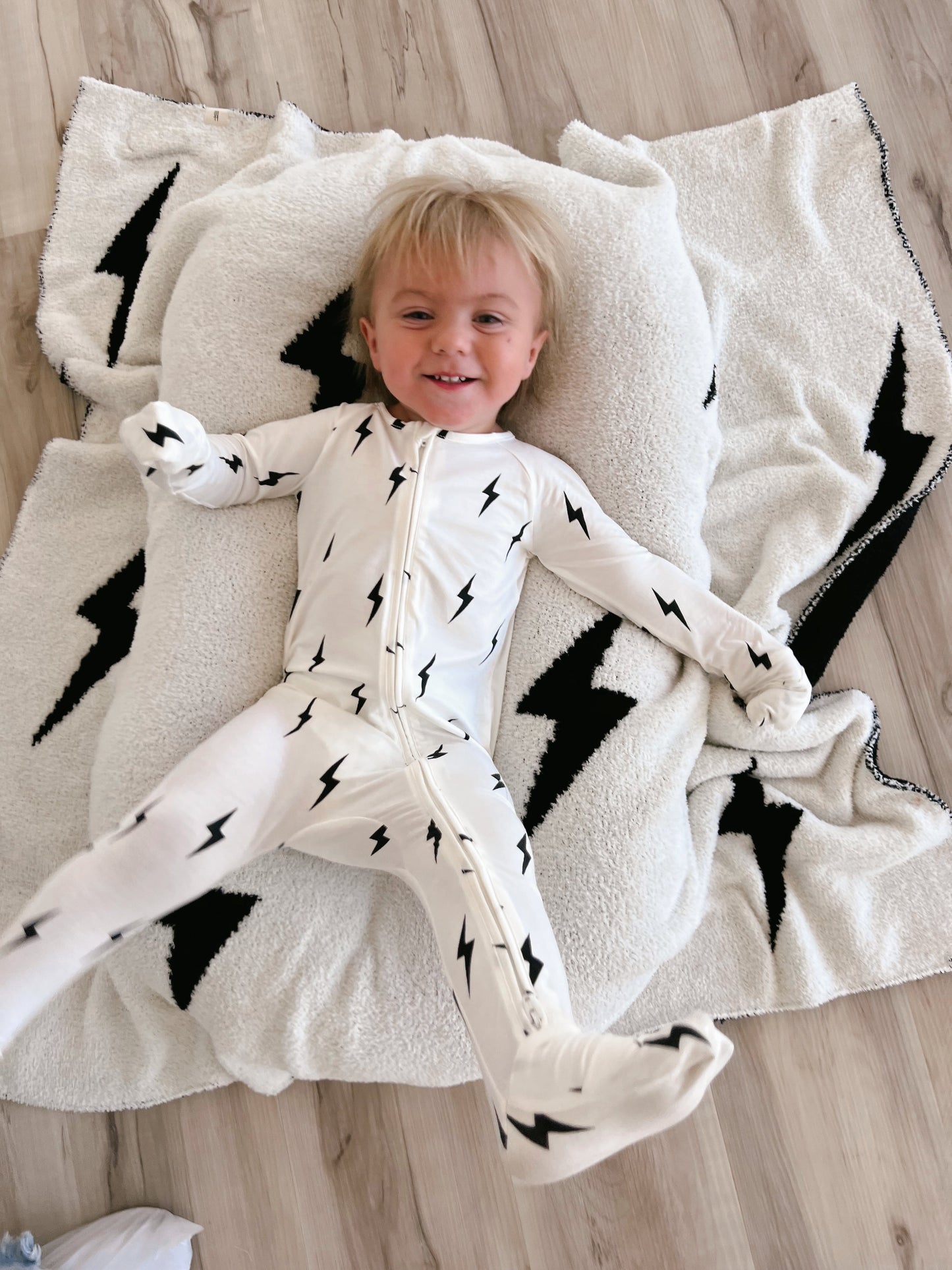 white/black lightning bolt bamboo pajamas // ZIPPY