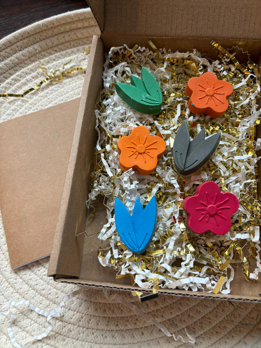 floral crayons + notepad gift set