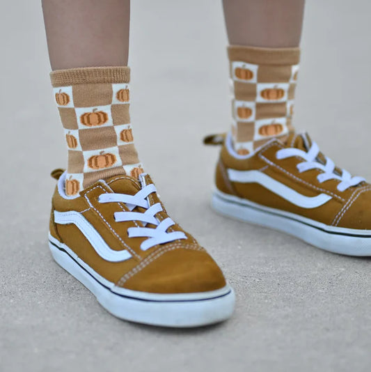 checkered pumpkin socks
