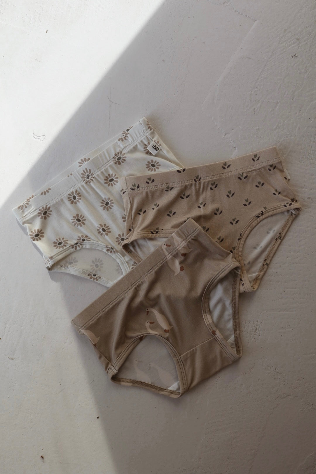 girls bamboo briefs (3 pack) // flora, silly goose, daisy fields