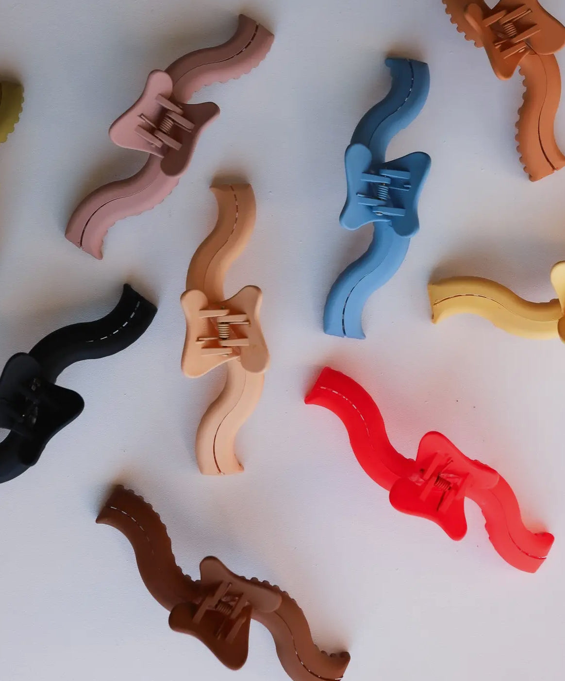 WAVY hold everything claw clip // original