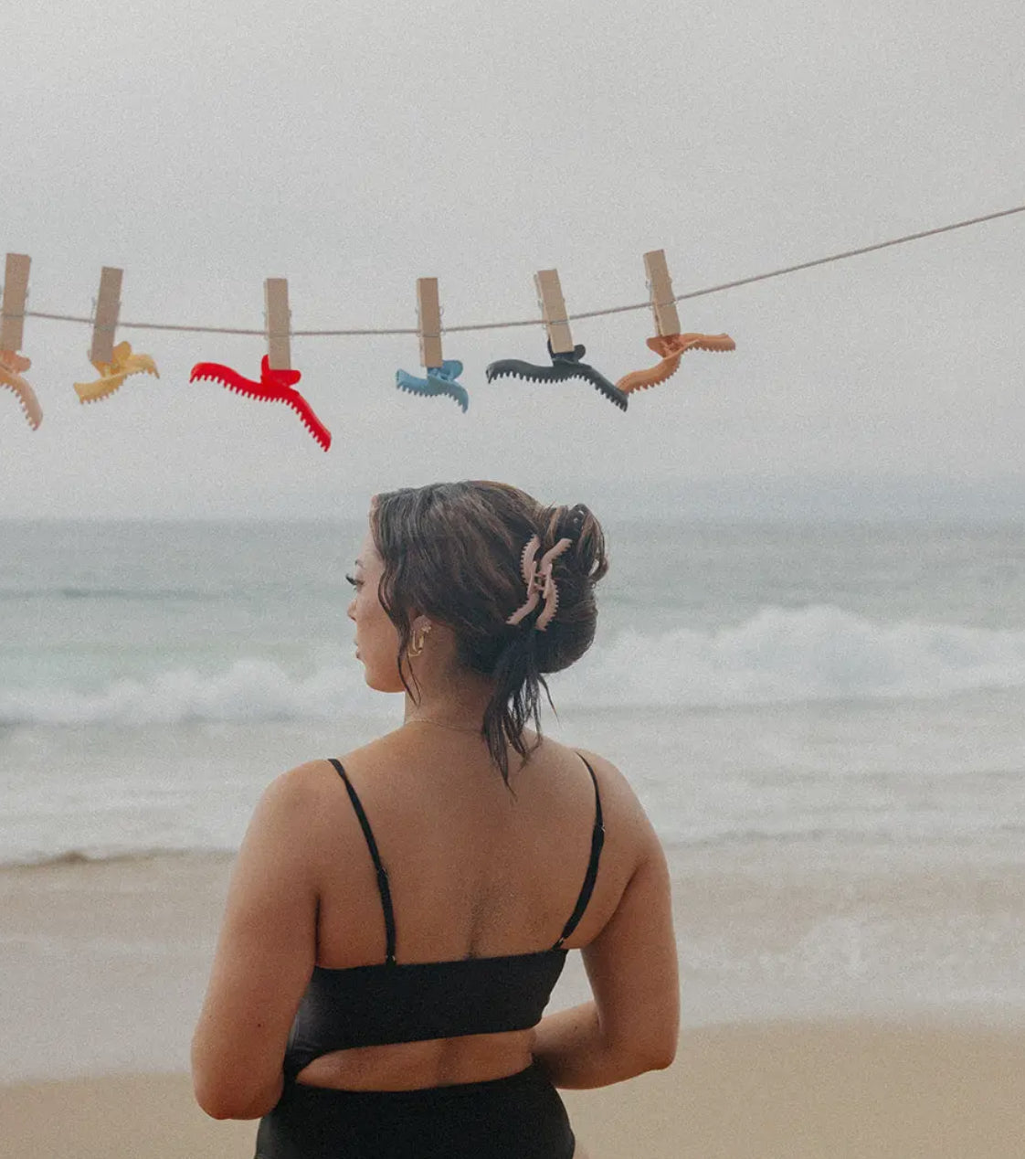 WAVY hold everything claw clip // midi