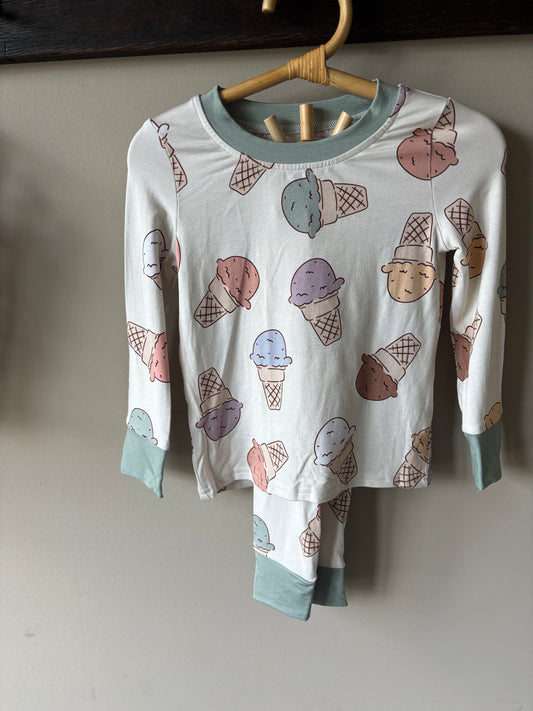 cutie cones bamboo pajamas // LONG-SLEEVE TOP + PANTS SET