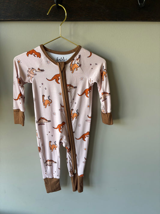summer dinos bamboo pajamas // ZIPPY