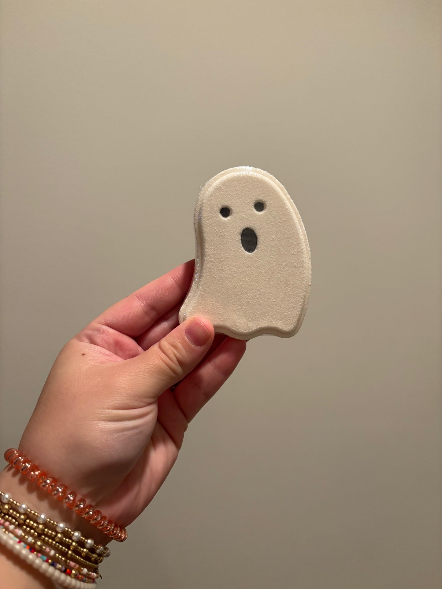 ghost bath bomb
