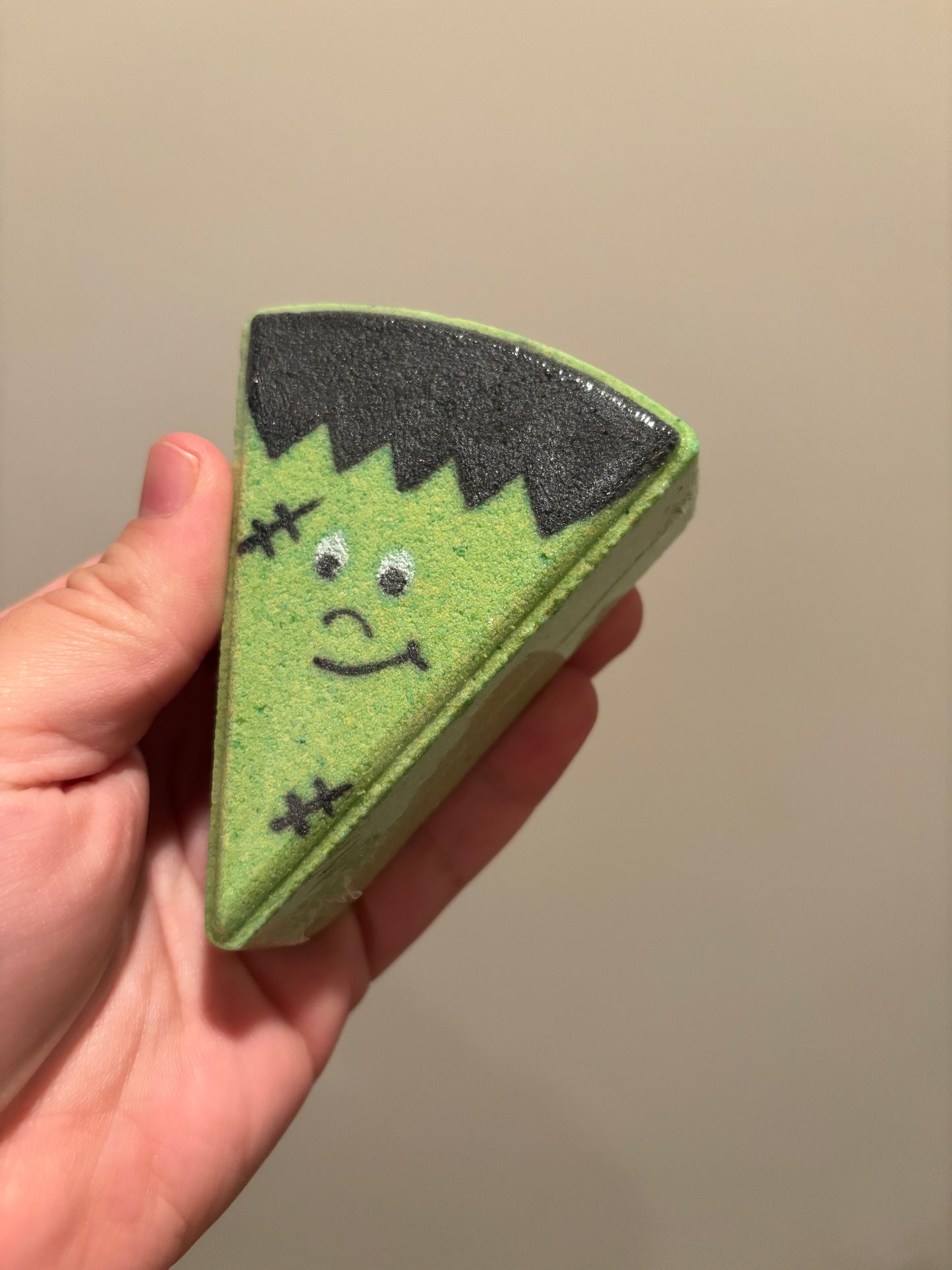 frankenstein bath bomb