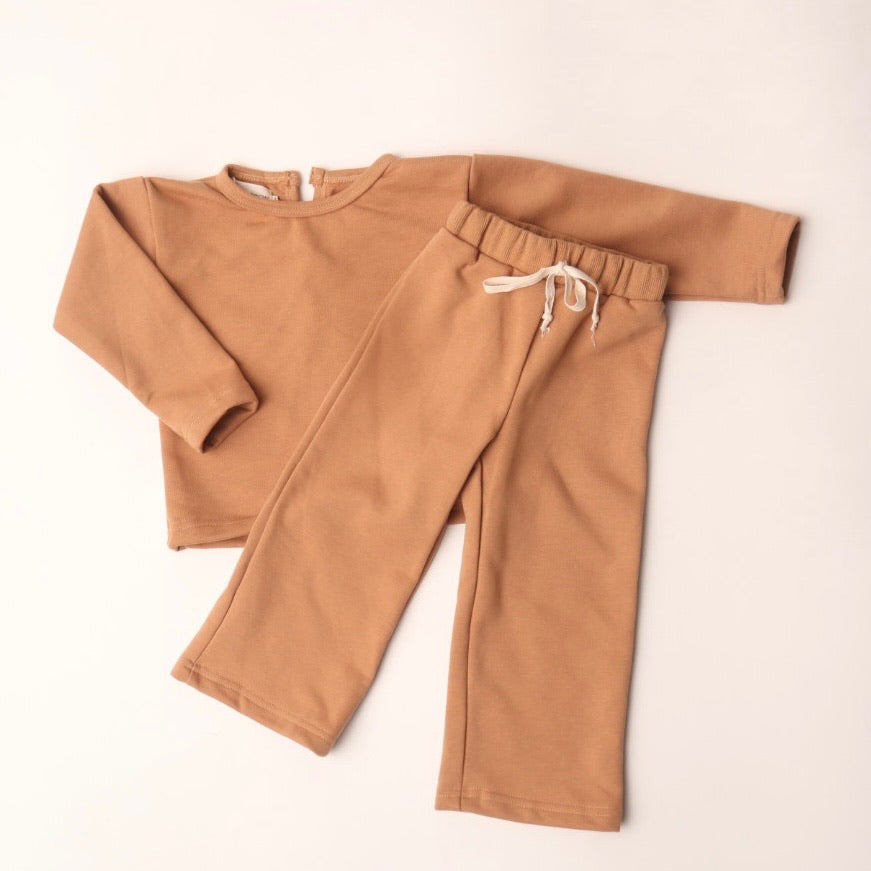 everett set // camel