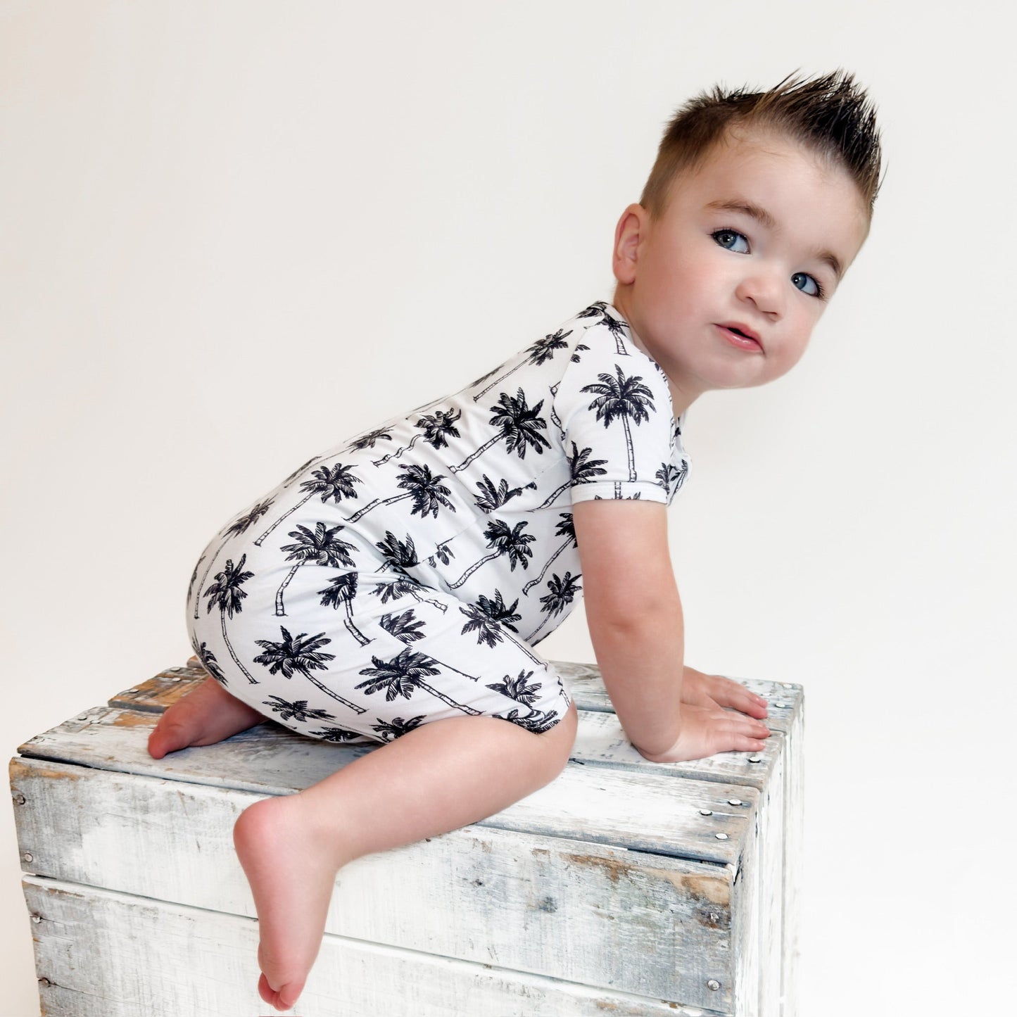 white palm bamboo pajamas // SHORTIE