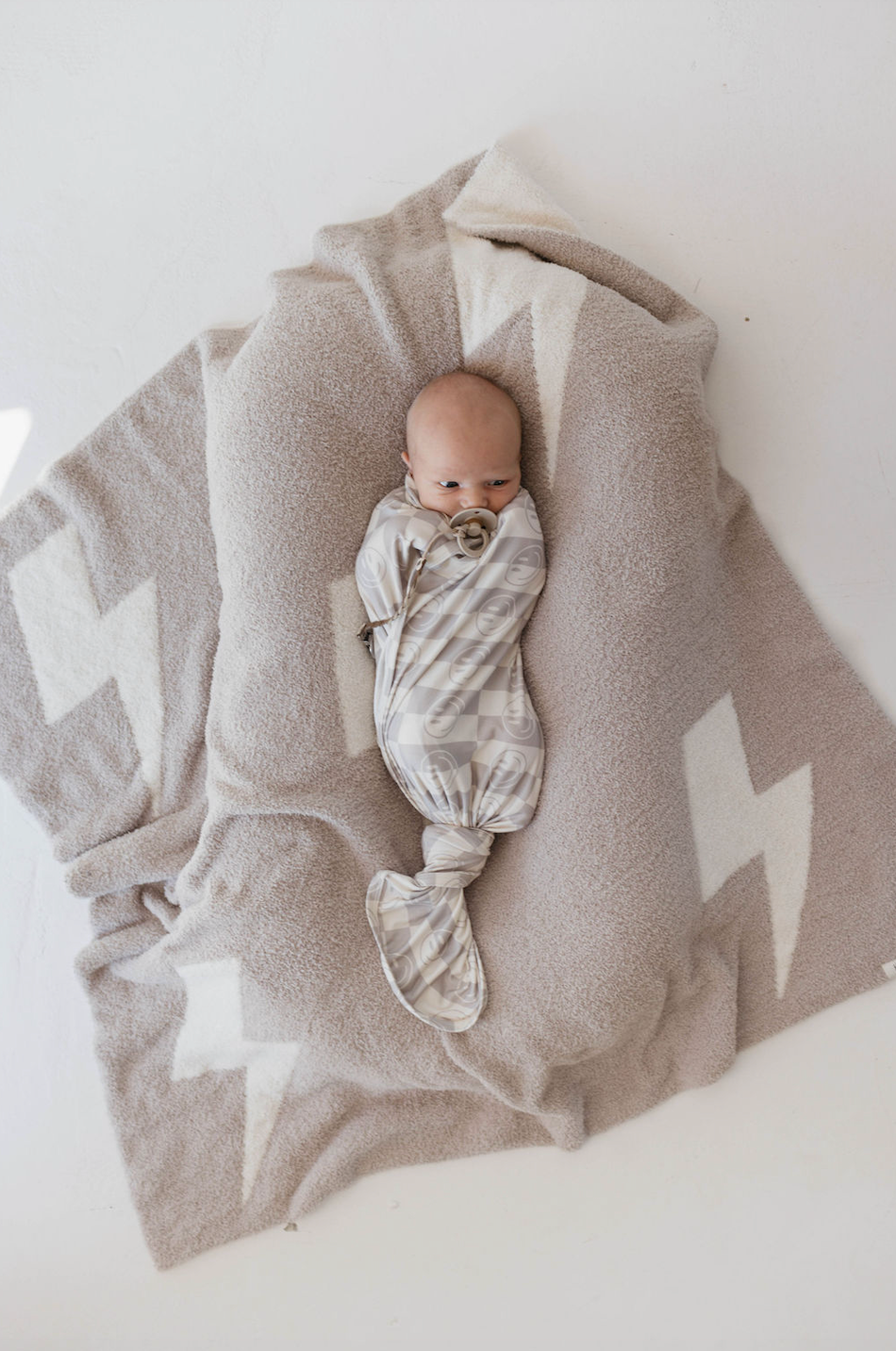 plush blanket // monsoon