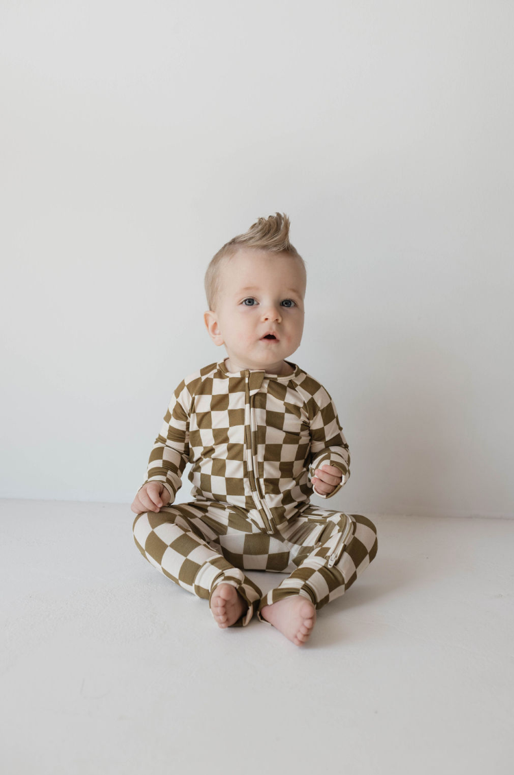 olive checkerboard bamboo pajamas // ZIPPY