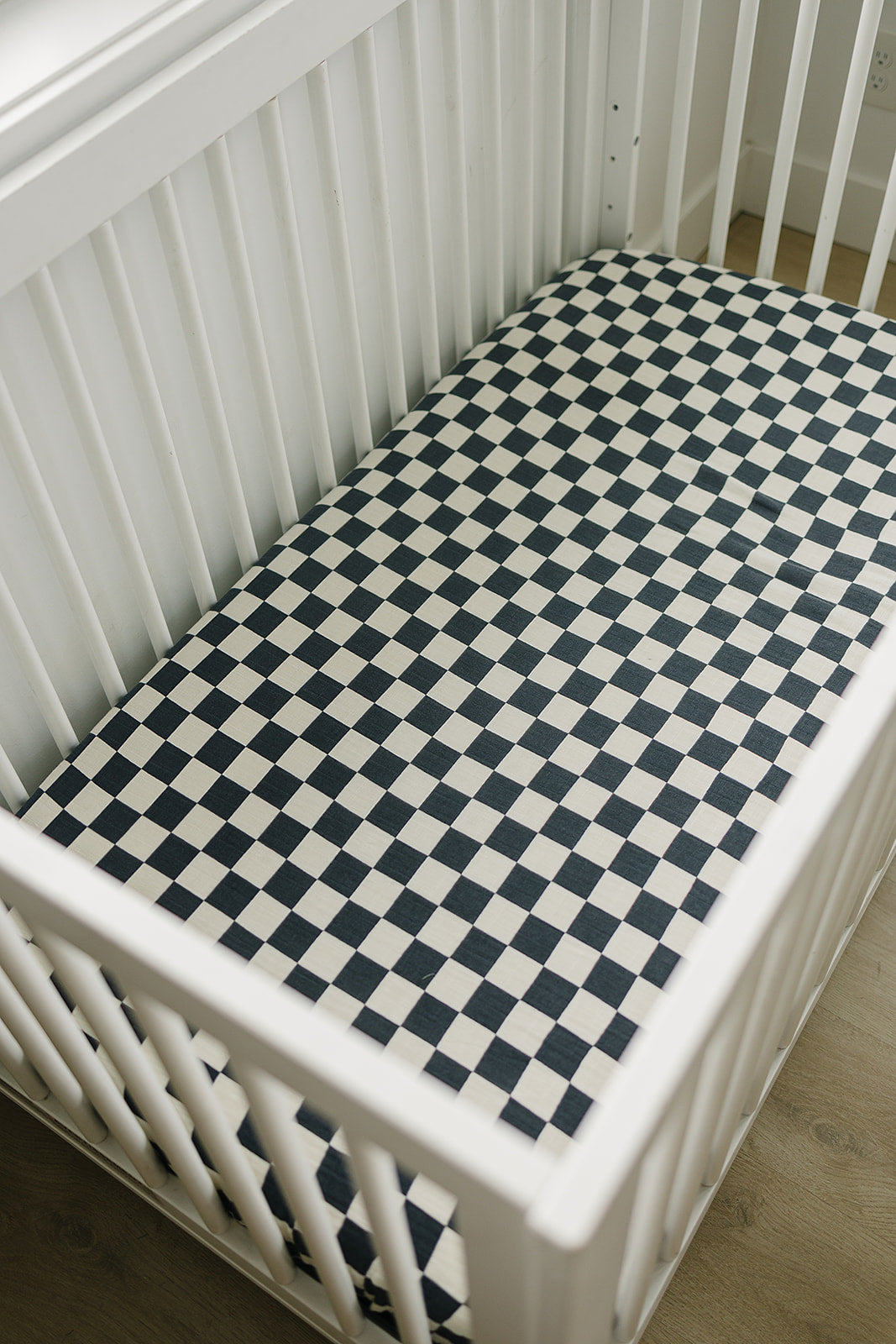 muslin crib sheet // charcoal checkered