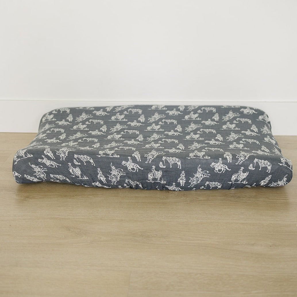 muslin changing pad cover // wild west