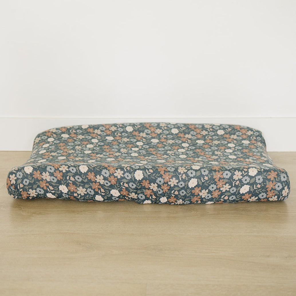 muslin changing pad cover // midnight floral
